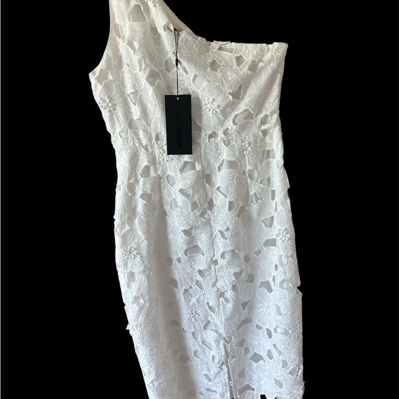 Nova Luxe one shoulder, white lace dress size medium new with tags - Picture 4 of 4
